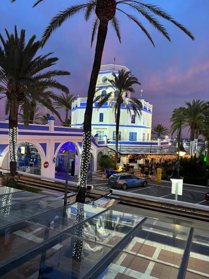 On The Beach - Penthouse On The Mediterranean 에스테포나 외부 사진