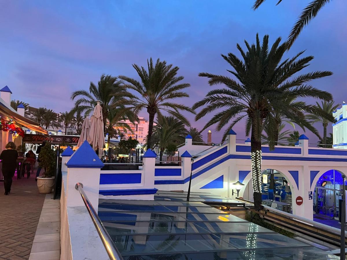 On The Beach - Penthouse On The Mediterranean 에스테포나 외부 사진