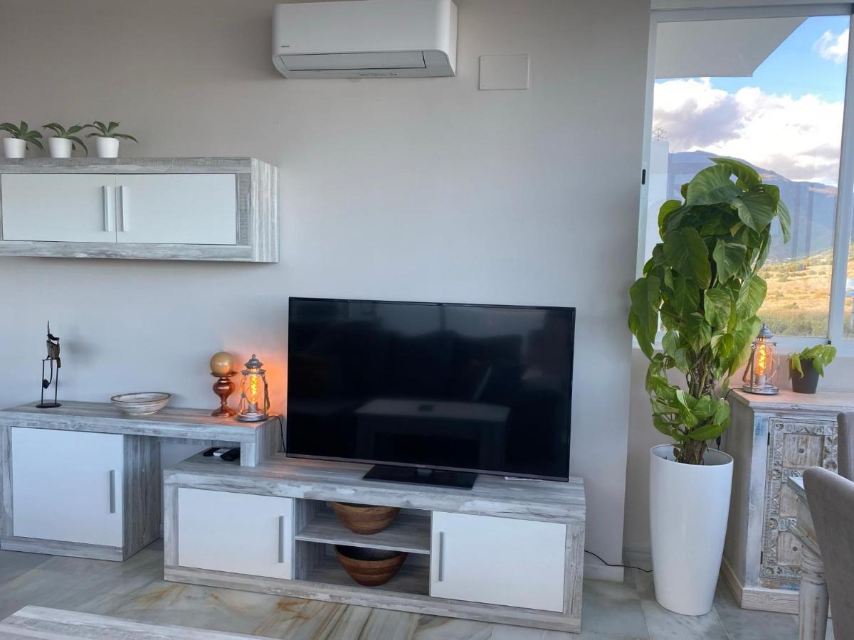 On The Beach - Penthouse On The Mediterranean 에스테포나 외부 사진